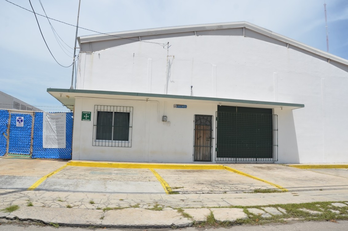 Empresas de Ciudad del Carmen cierran sus puertas