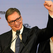 ¡Presidente Serbio hospitalizado tras misteriosa visita a EE.UU.!