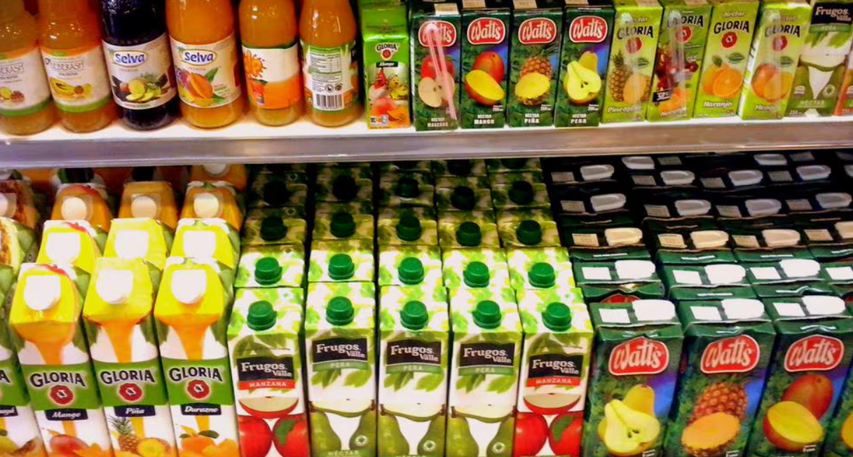 ¡Cuidado! Jugos no recomendados para niños que parecen saludables