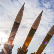 ¡Alarma en Asia! Pakistán prueba misil balístico y aumenta tensión con India