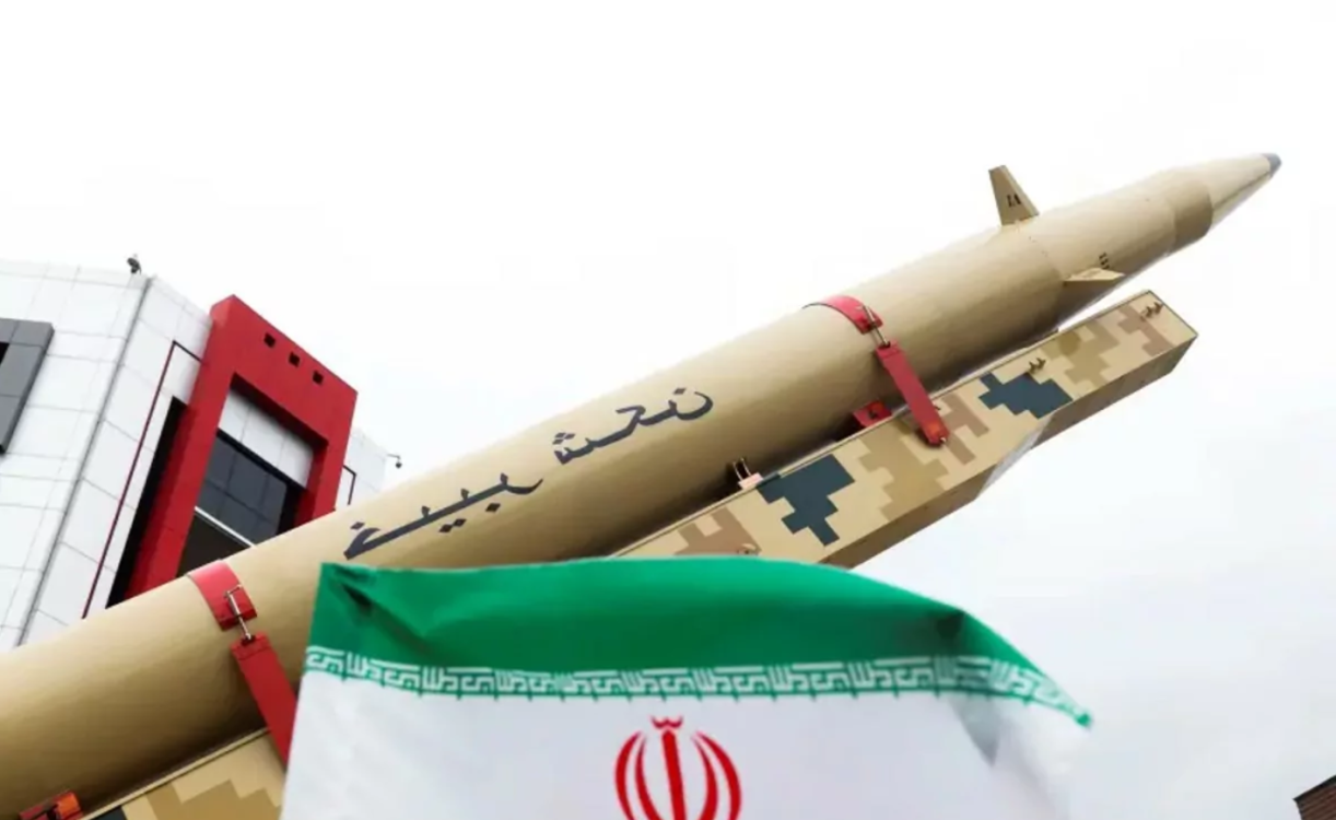 Misil de Yemen alcanza un aeropuerto y deja al mundo en alerta