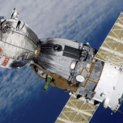 ¡Alerta Espacial! Satélite ruso fuera de control preocupa al mundo