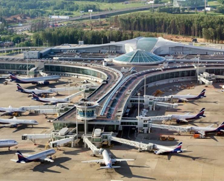 ¡Alerta! Cierran los aeropuertos de Moscú por ataque masivo de drones