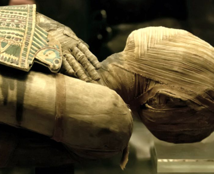 ¡Increíble hallazgo! Arqueólogos encuentran momia en la basura peruana