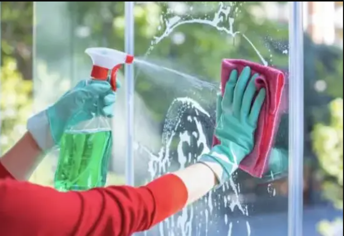¿Por qué elegir una mezcla natural para limpiar vidrios?