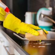 3 productos para reemplazar el cloro que tienes en casa y no sabías