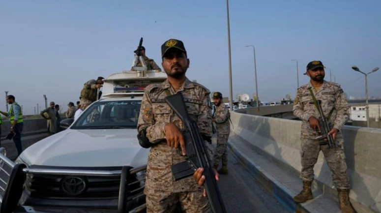 ¿Por qué Pakistán lanza operación militar ahora?