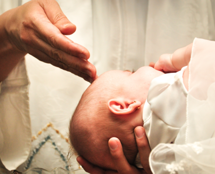Sacerdote aprueba bautizos con Gatorade y se hace viral en redes
