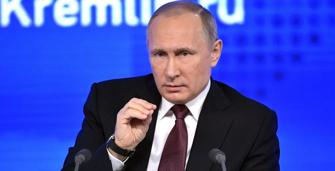 Putin propone negociaciones serias en mensaje nocturno desde el Kremlin