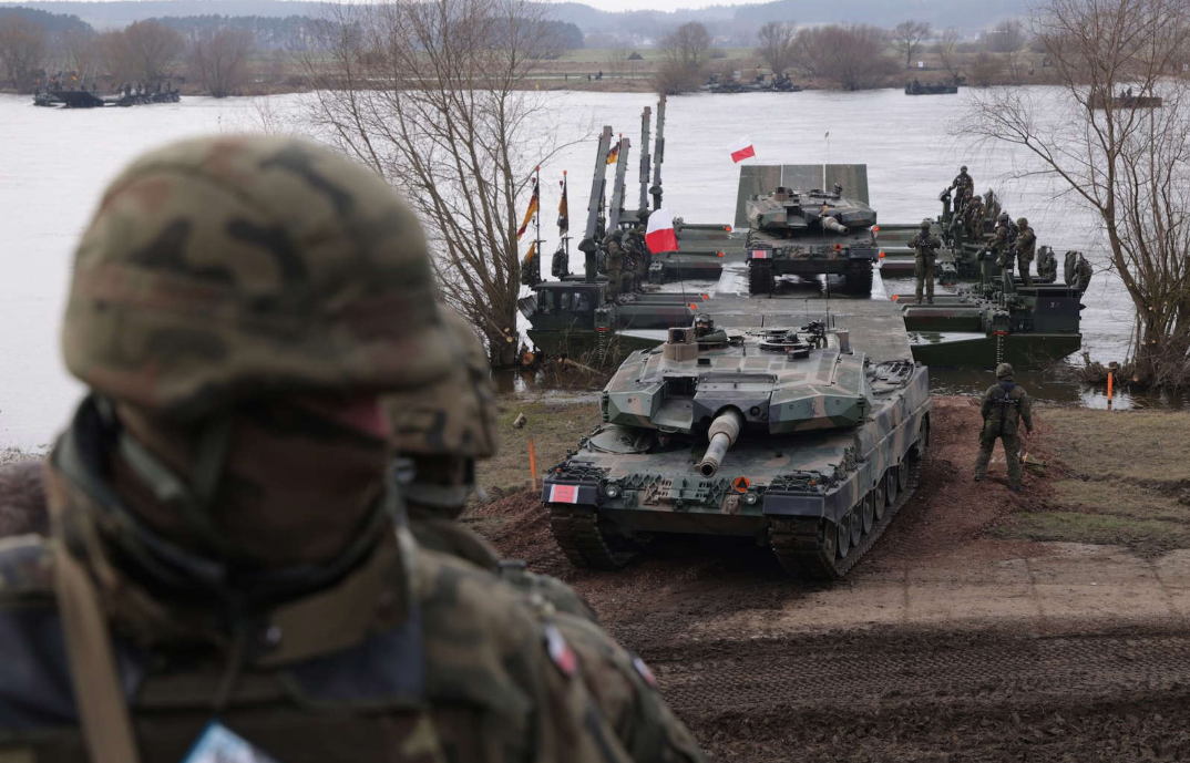 El gasto militar mundial alcanza niveles récord: ¿estamos ante una nueva era bélica?