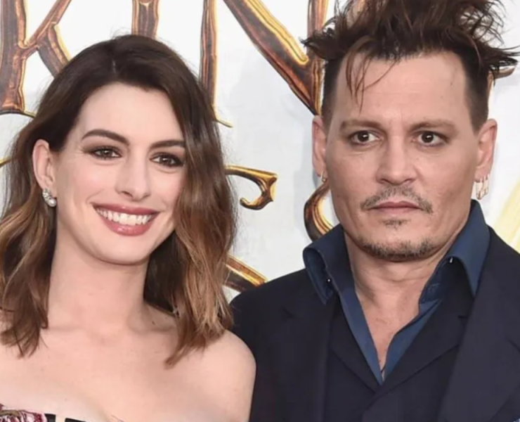 Anne Hathaway habla de Johnny Depp y cómo fue trabajar con él