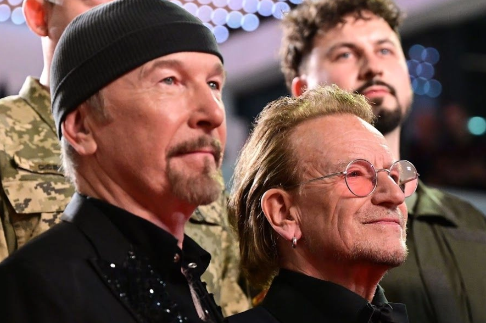 Bono estrena documental con tecnología innovadora