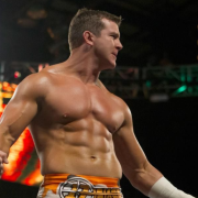 Excampeón de la WWE podría ir preso 45 años por fraude