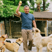 ¿Qué fue de César Millán? El encantador de perros que desapareció de la TV