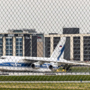 Moscú estalla con Canadá por decisión de confiscar un avión ruso