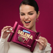 Selena Gómez lanza su galleta oreo con un sabor bastante peculiar