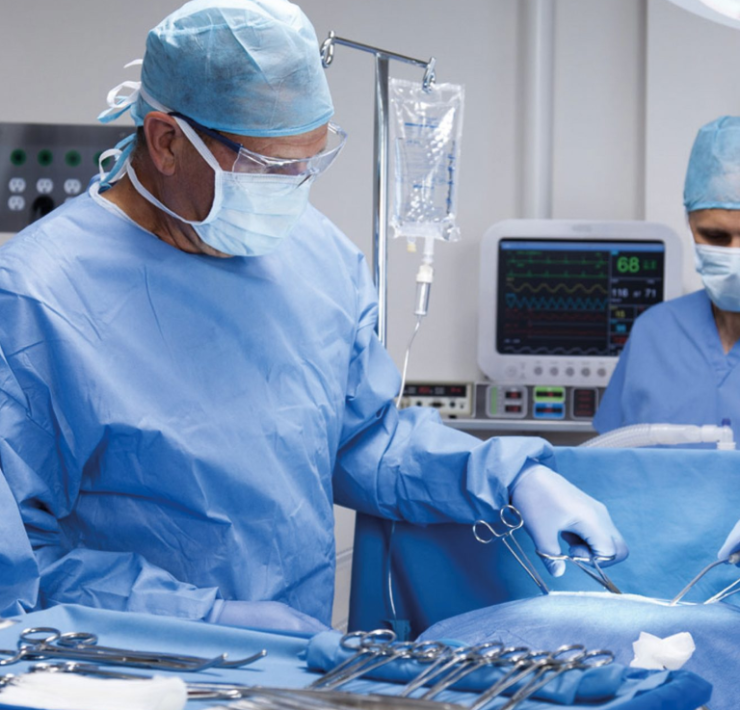 Arrestan a médico falso quien logró realizar 8 cirugías sin ningún error