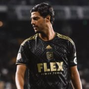 Carlos Vela le dijo adiós al fútbol el anuncio oficial