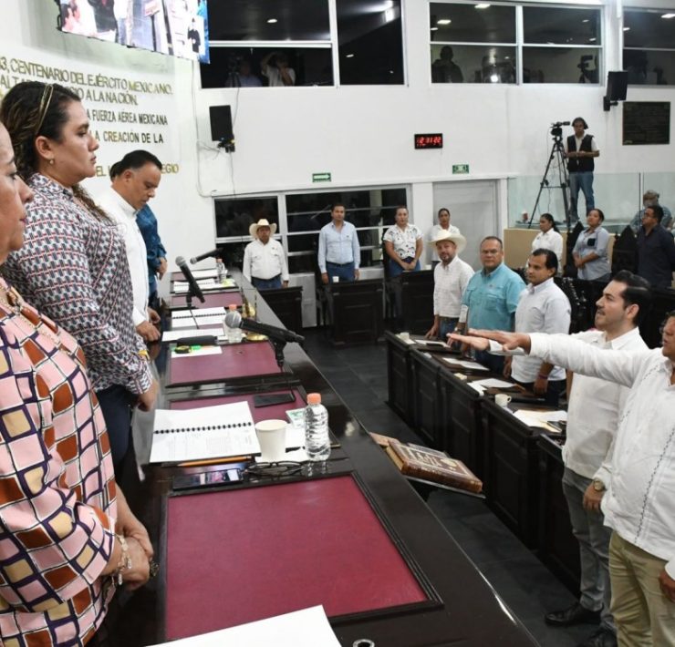 Congreso de Tabasco toma protesta a nuevos titulares