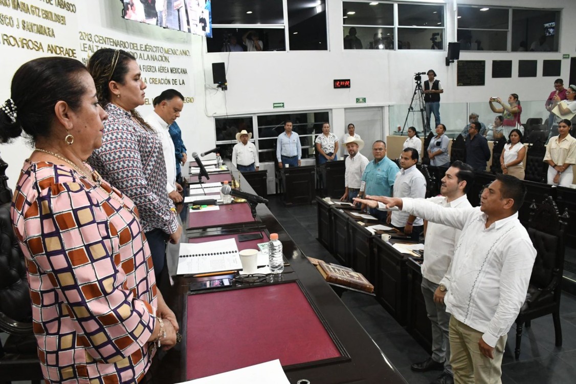 Congreso de Tabasco toma protesta a nuevos titulares