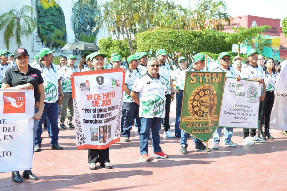 Telefonistas pugnan por jornada laboral de 40 horas a la semana