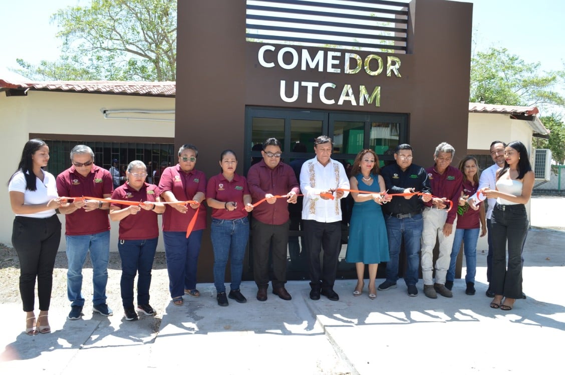 Titular de Seduc visita instalaciones de la Utcam