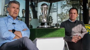 La directiva del América encabezada por Santiago Baños y Héctor Gonzáles Iñárritu, harán valida la opción de compra por Víctor Dávila.