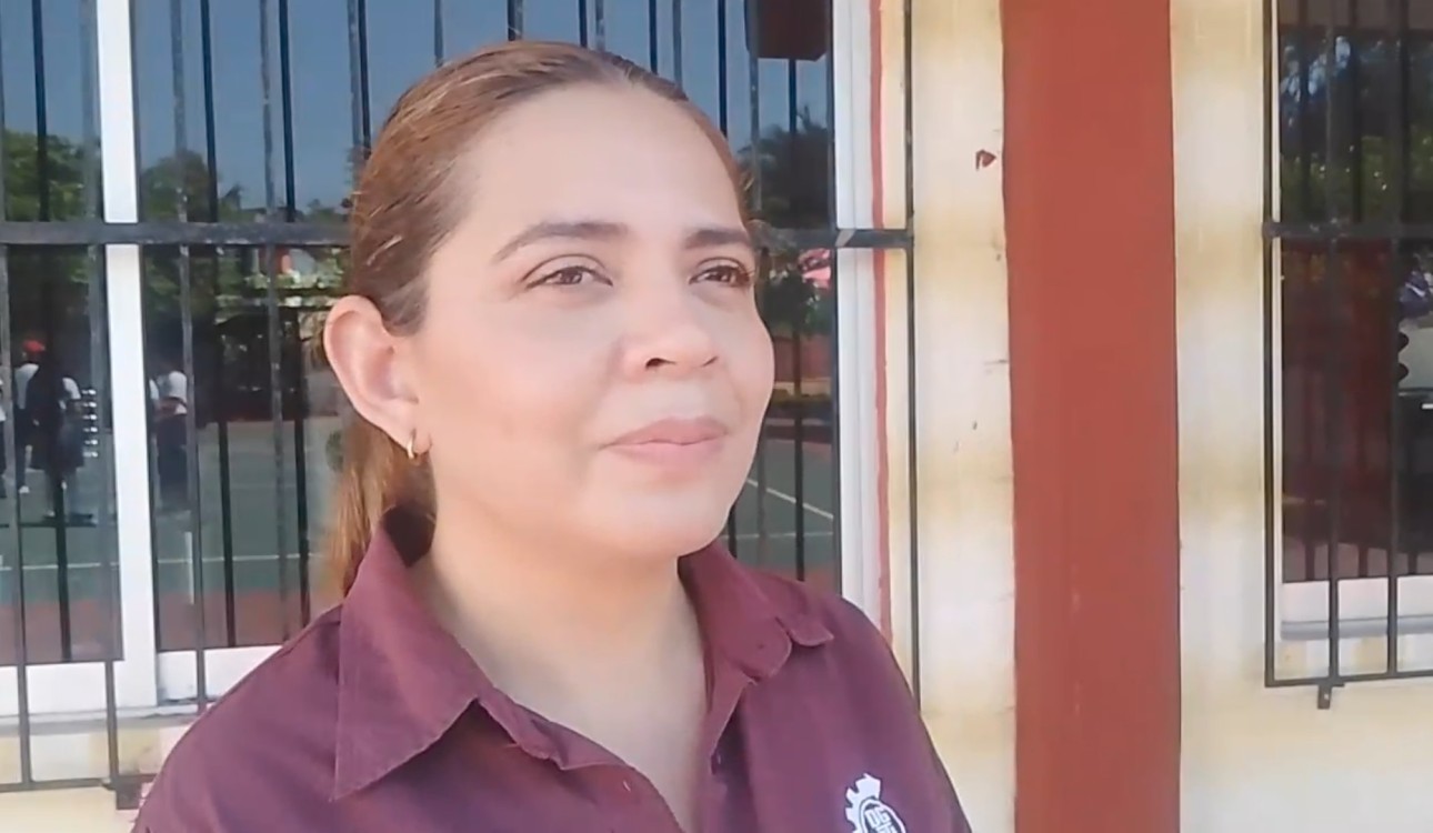 Jóvenes presentaron examen de admisión en el CETIS 20