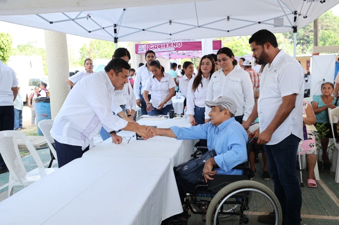 Habitantes de Alcalde Mayor en Macuspana