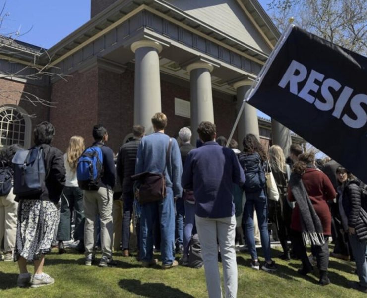 Harvard presenta demanda contra gobierno de Trump