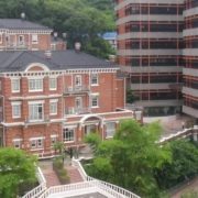 Hong Kong abre sus universidades a estudiantes vetados