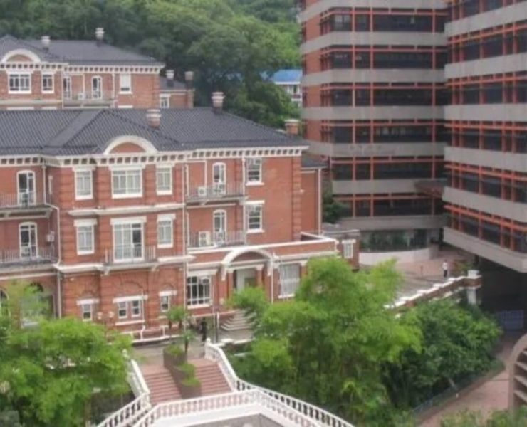 Hong Kong abre sus universidades a estudiantes vetados