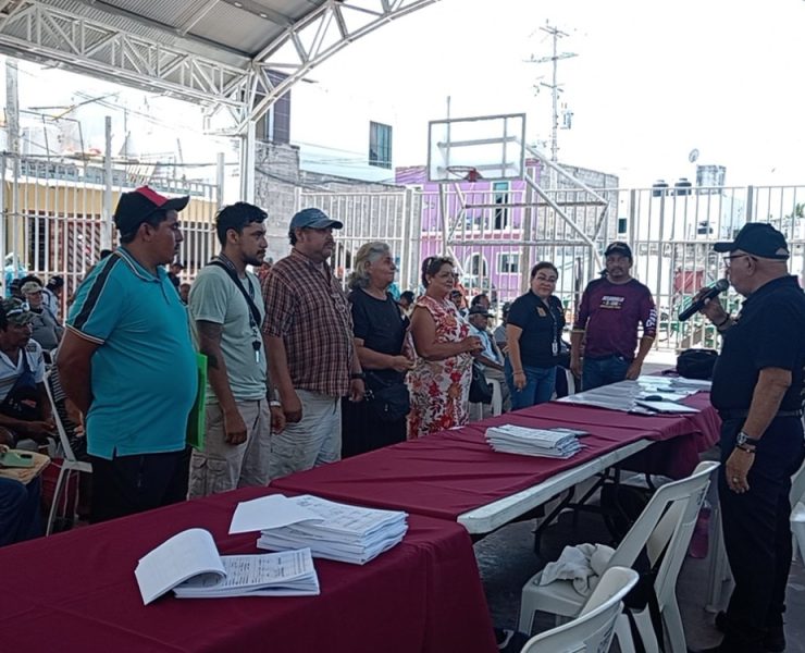 INPESCA entrega cédulas del REPA a pescadores de Ciudad del Carmen