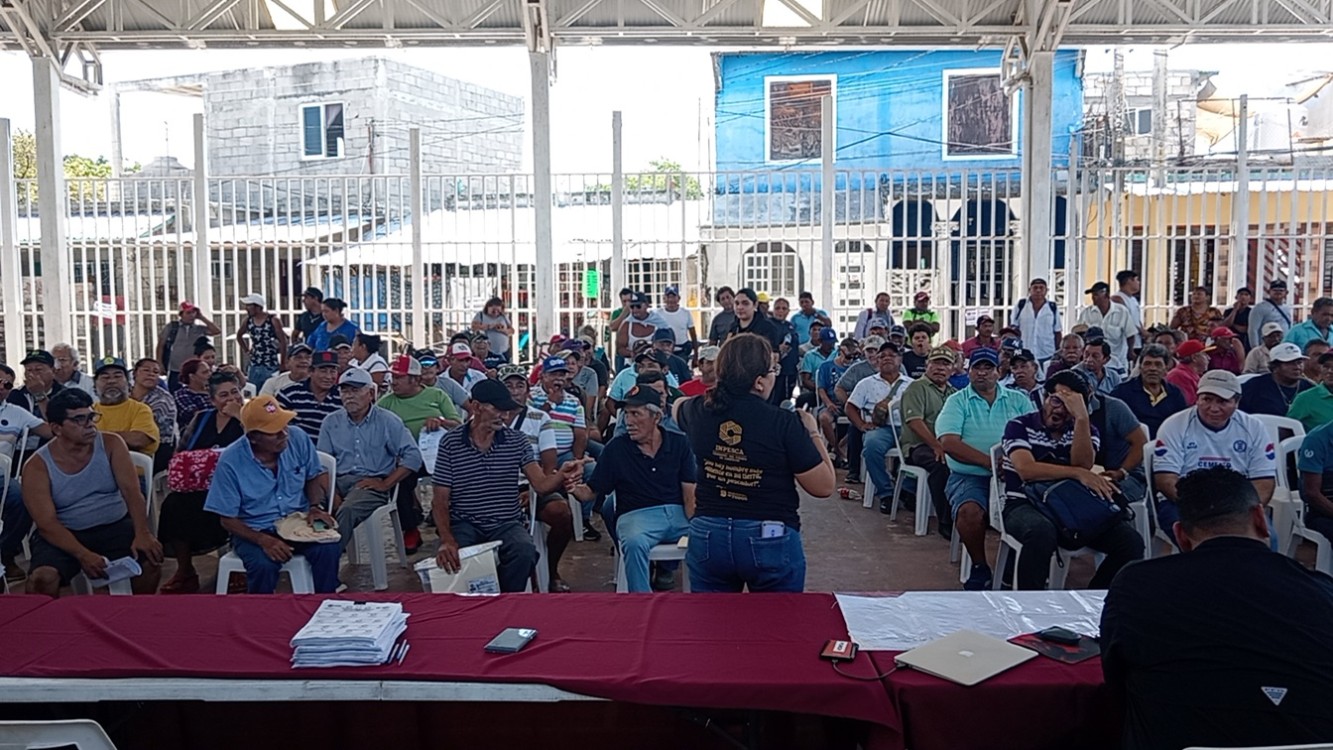 INPESCA entrega cédulas del REPA a pescadores de Ciudad del Carmen