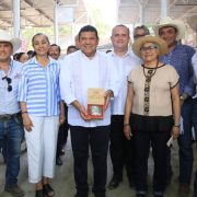 Javier May está comprometido con el sector agropecuario con importante inversión