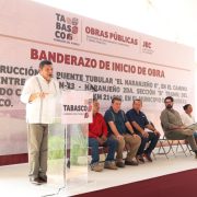 Javier May pone en marcha construcción de puente