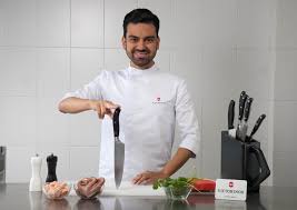 El Chef Mariano, será como un coach, para las parejas de famosos, que concursarán en Hoy Soy El Chef.