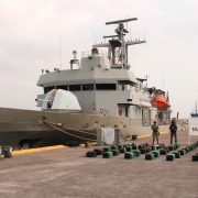 Marina asegura más de una tonelada de cocaína en costas de Michoacán