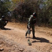 Mata mina a 6 elementos de la Guardia Nacional