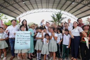 Joaquín Díaz Mena encabezó el inicio de los trabajos de construcción de la nueva Escuela Secundaria Federal número 17 “Roger Hervé Aguilar Salazar”