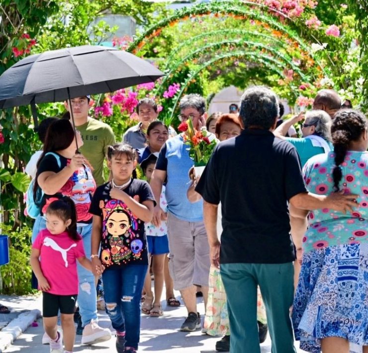 Panteones listos para recibir a ciudadanos el 10 de Mayo