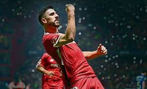 Con un potente remate de cabeza, el portugués Paulinho, marcó el 2-1, que le dio el boleto al Toluca a las semifinales del Clausura 2025.