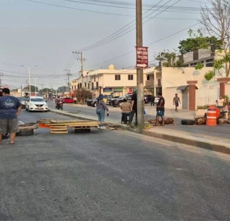 Persisten los apagones en Villahermosa