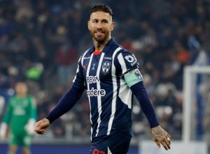 La ausencia del defensor español Sergio Ramos, pesó en el partido, de esta noche.