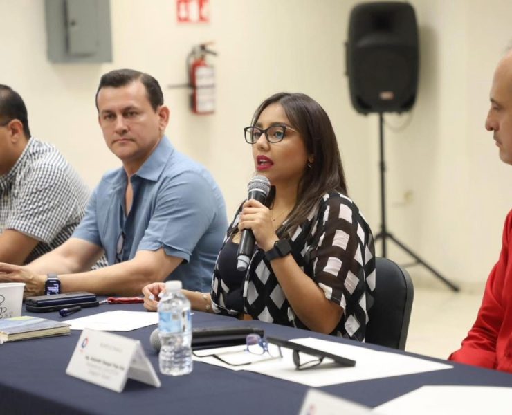 Sheila Cadena llama al diálogo ante bloqueos por fallas eléctricas