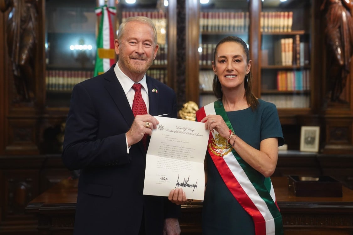 Sheinbaum recibe cartas credenciales de 5 embajadores