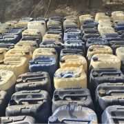 Siguen decomisando combustible extranjero