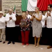 Más de 60 Años Formando Generaciones: Homenaje a Ana Rosa Villanueva Pérez en Yucatán