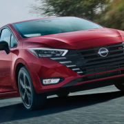 Versa 2025 precio y versiones