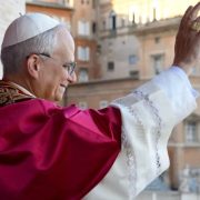 Unidad inesperada en el Vaticano: el cardenal Robert Prevost es elegido papa León XIV